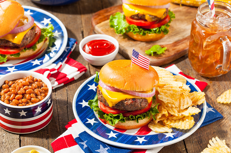 牛肉汉堡,野餐,自制的,美国阵亡将士纪念日,格子烤肉,芥菜,水平画幅,美国国庆日,无人,膳食