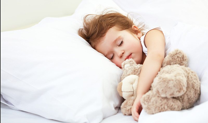 床,泰迪熊,儿童,女孩,就寝时间,舒服,小睡,疲劳的,枕头,童年