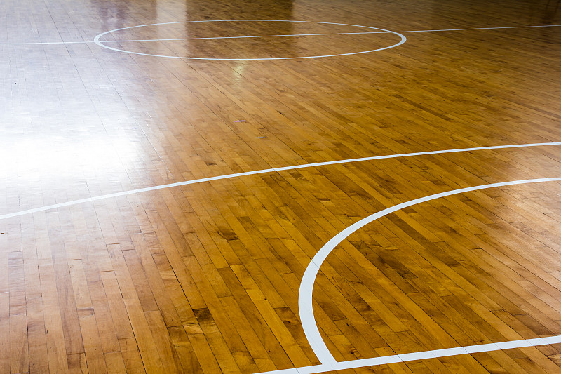 篮球场,球场,篮球,呼啦圈,学校操场,篮球框,篮球运动员,学校体育馆,体育场,休闲活动