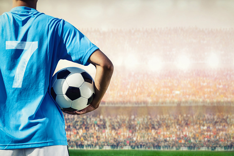 足球服,体育团队,足球,拿着,蓝色,概念,足球运动员,中线开球,队服,职业运动员