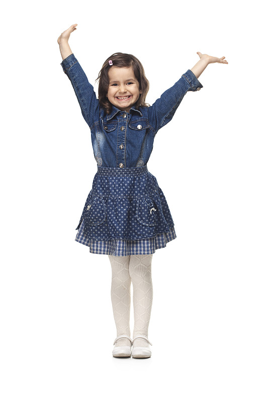 女孩,幸福,4岁到5岁,举起手,裙子,仅一个女孩,粗斜纹棉布,可爱的,全身像,垂直画幅