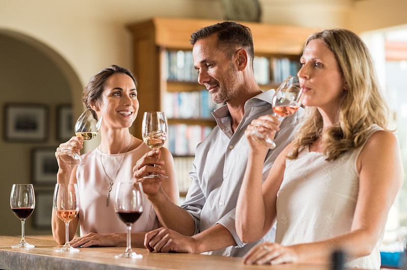 酒瓶,友谊,葡萄酒厂,淡红葡萄酒,中年伴侣,红葡萄酒,葡萄园,葡萄酒,白葡萄酒,酒窖