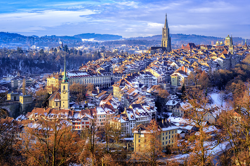伯尔尼,瑞士,冬天,雪,白昼,古城,城镇,教堂,中世纪时代,霜
