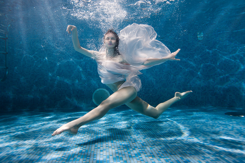 水下,女人,舞蹈,运动,美人鱼,在下面,浮潜,湿,超现实主义的,灵感