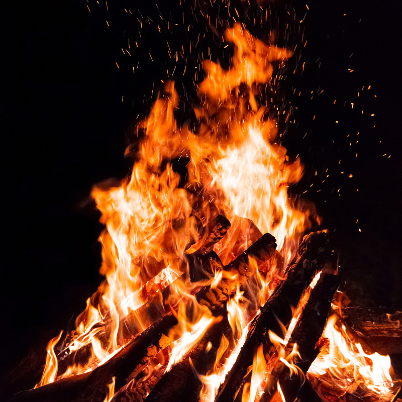 营火,斯帕克斯,易燃品,地狱火,地狱,柴火,大篝火,拉脱维亚,烧毁的,火焰