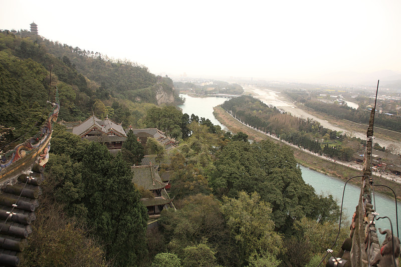 Min,river,and,Dujiangyan,(都江堰),irrigation,system,,Sichuan,,China