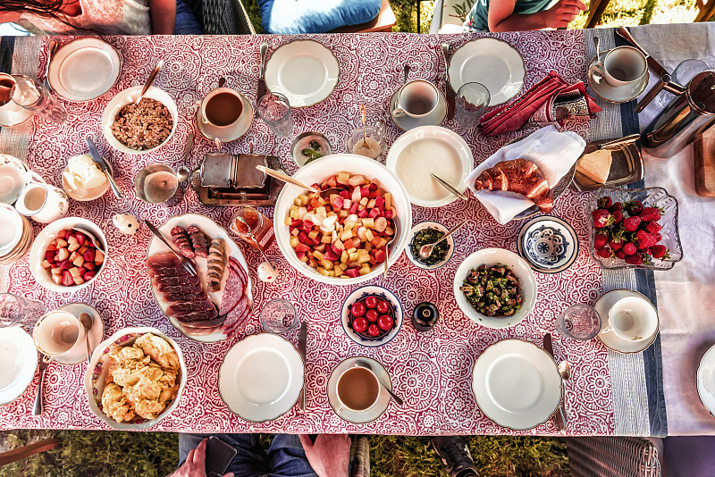 早餐,家庭,水果沙拉,桌布,正上方视角,牛角面包,自助餐,地中海美食,餐具,葡萄酒
