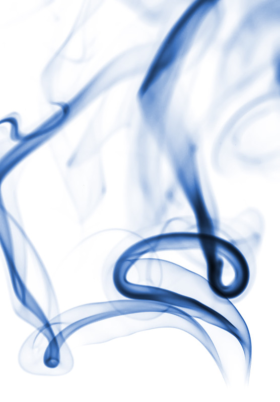 烟,蓝色,白色背景,呼吸气,,(飞机的)水汽尾迹,泥泞的,气氛,香烟,垂直画幅