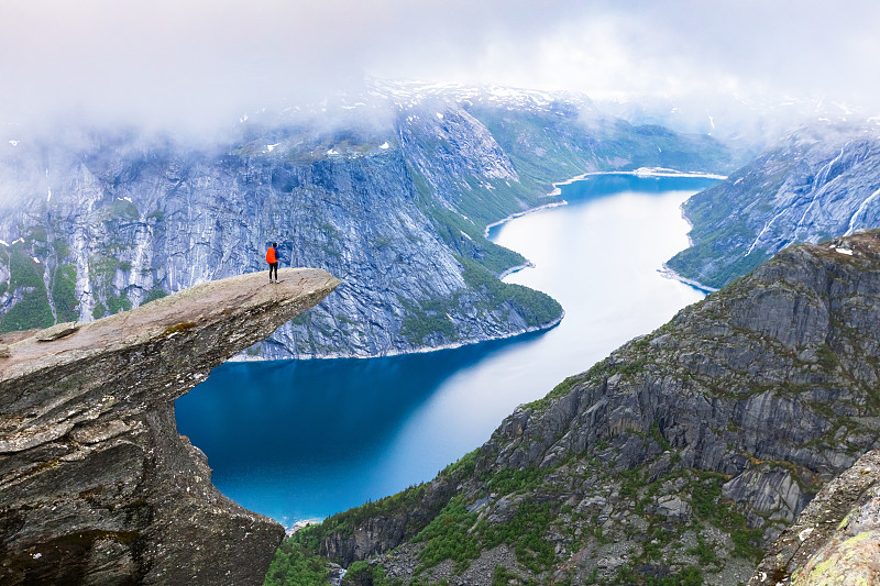 恶魔之舌,挪威,徒步旅行,湖,全景,峡湾,悬崖,宏伟,非凡的,山