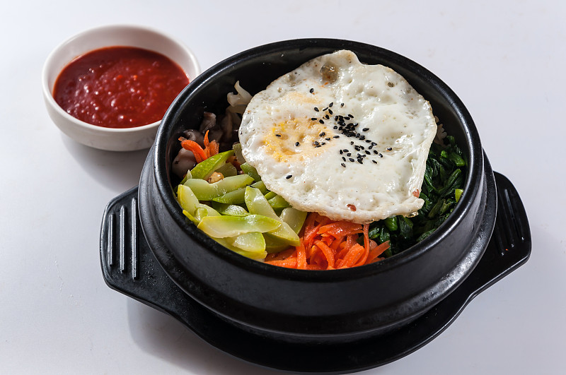 拌饭,韩国烤肉,胡萝卜,水平画幅,无人,开胃品,膳食,奶酪,西红柿,肉