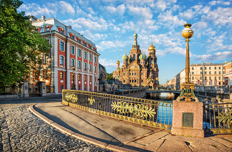 早晨,安全护栏,水平画幅,建筑,无人,运河,散步道,圣彼得堡,河堤