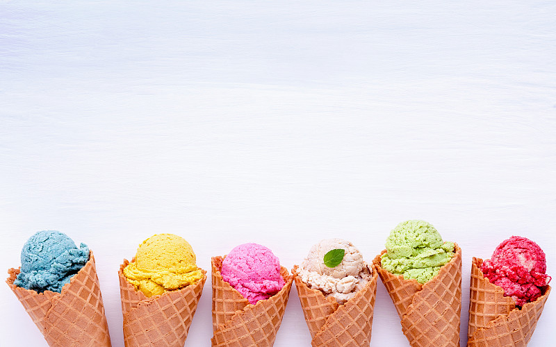 冰淇淋,夏天,草莓,橙子,圆锥,甜食,多样,蓝莓,杏仁,开心果