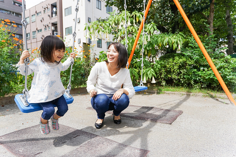 儿童,进行中,户外,青少年,半身像,日本人,人的脸部,女婴,女人