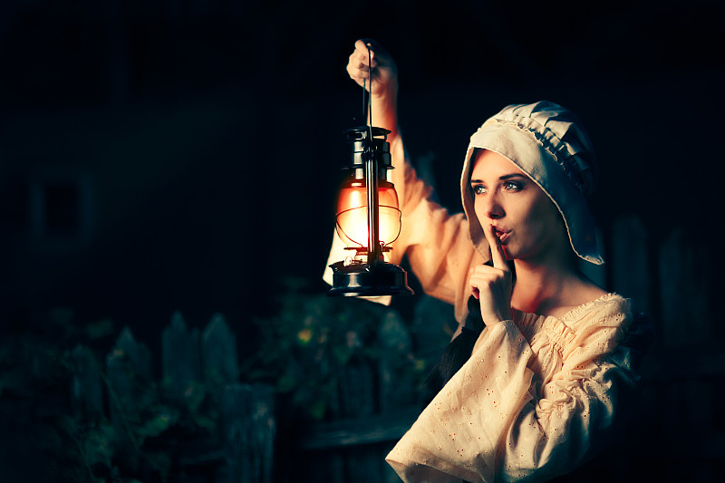 拿着,中世纪时代,女人,淫秽的手势,灯,嘴唇,夜晚,巫婆帽,古典式,仅成年人