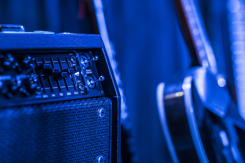 吉他,舞台,蓝色,扩音器,电缆,水平画幅,无人,噪声,电吉他,前景聚焦