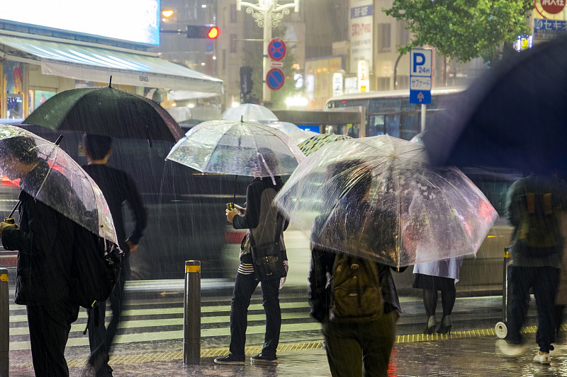 夜晚,雨,东京,伞,倾盆大雨,城市,人,拥挤的,街道,气候与心情