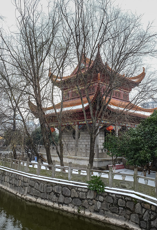 寺庙,佛,远古的,湖南省,走廊,鼓楼,垂直画幅,天空,禅宗,荷花