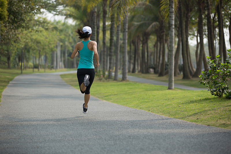 慢跑,公园,女人,运动竞赛,留白,水平画幅,草坪,健康,户外,草