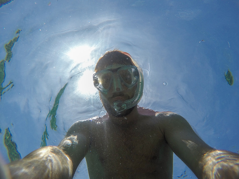 水下,青年男人,浮潜,自拍,提举,防护面罩,水,休闲活动,巴厘岛,夏天