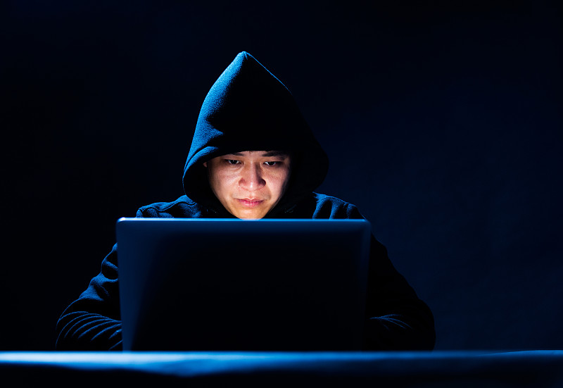 黑客,数据,使用手提电脑,正面视角,留白,安全,仅男人,仅成年人,程序员,私密