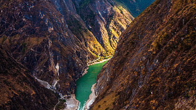 虎跳峡