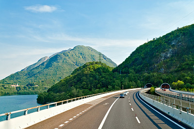 山