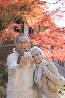 老年男人