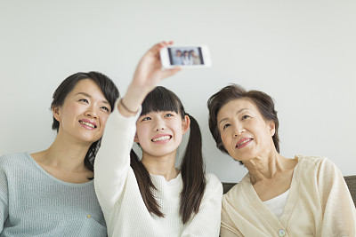 女儿