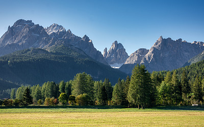 山谷