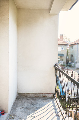 空荡荡的阳台 空荡荡的阳台