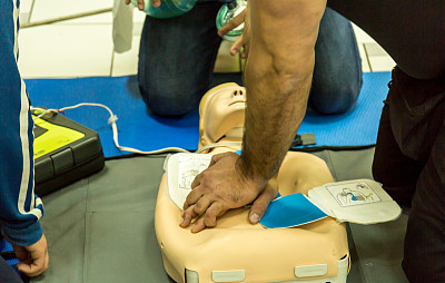 除颤器CPR实践
