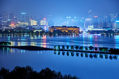 鸟瞰杭州城景夜景，杭州，中国