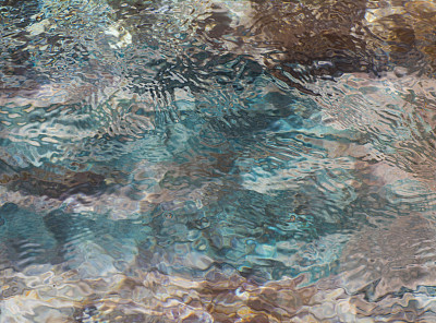 五彩缤纷的水下绿松石海床，水背景