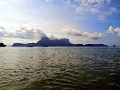 Cadlao 岛，爱妮岛，巴拉望