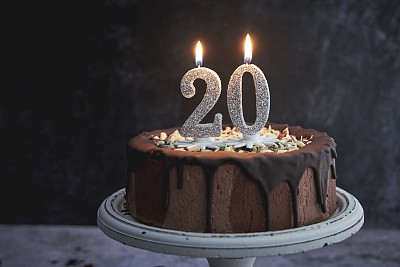 20岁生日蛋糕