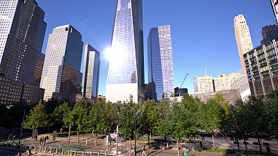 9/11纪念馆。曼哈顿市中心。公园。天际线