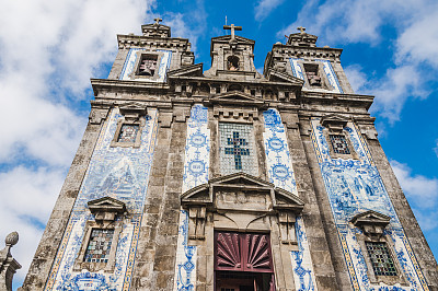 波尔图，葡萄牙圣伊尔德方索教堂或圣伊尔德方索伊格里亚教堂。