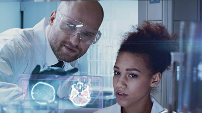 未来实验室的多民族研究团队。虚拟触摸屏的脑电波扫描研究