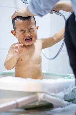 宝宝不喜欢洗澡
