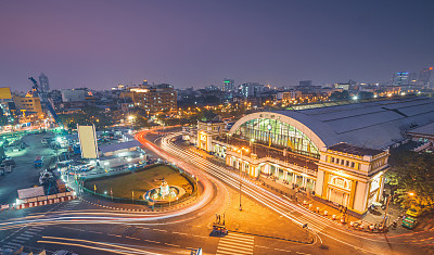 曼谷火车站(华兰芳火车站，捷运)日落曼谷，泰国。