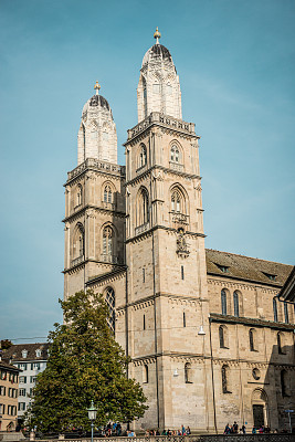 宏伟Grossmünster在瑞士苏黎世