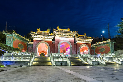 武当山玉虚宫大门夜景