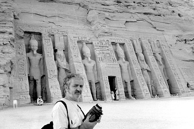 年代。位于阿布辛贝的奈费尔塔丽女王神庙。努比亚,上埃及。