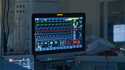 医院里监测生命体征的医疗设备。