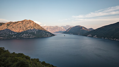 山