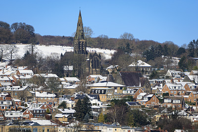 英国利兹郊区的冬季雪和景色