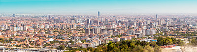 科尼亚市空中天际线城市景观从上面看。土耳其房地产和城市生活概念