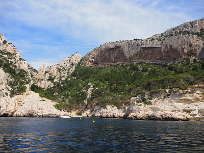 法国南部马赛和卡西斯之间的法国Calenques风景。 法国南部马赛和卡西斯之间的法国Calenques风景。