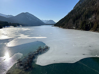 西尔文斯坦湖的冬天
