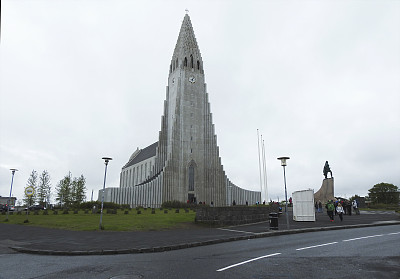 冰岛雷克雅未克路德教会的Hallgrimskirkju景观